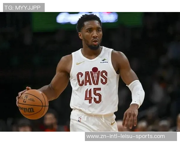 米切尔谈球队体力状况第二场比赛显疲态但并非所有球员如此 米切尔谈球队体力状况第二场比赛显疲态但并非所有球员如此