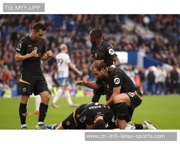 2025年英超激战正酣枪手领跑积分榜曼城紧追维拉表现抢眼